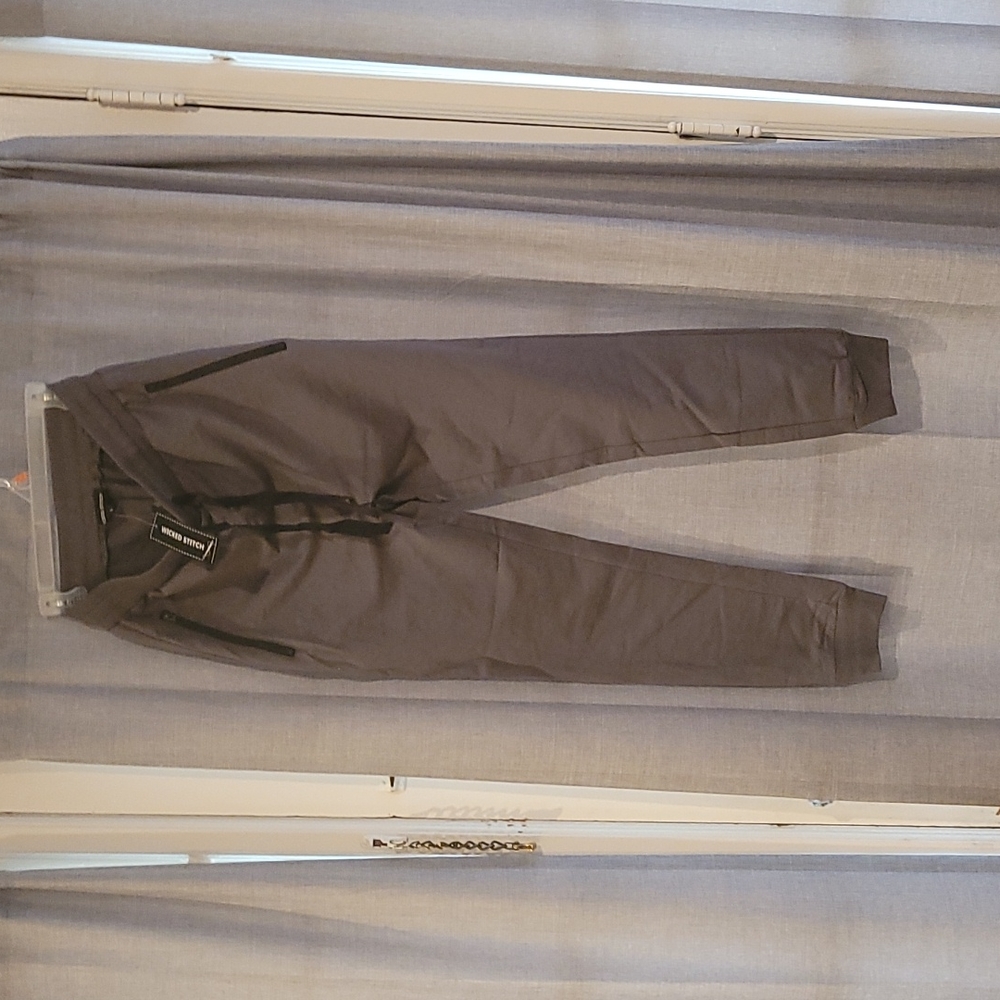 Mens GRAY sweats small NWT